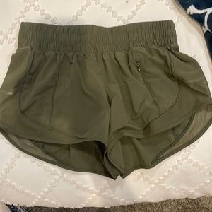 Lululemon Hotty Hot shorts